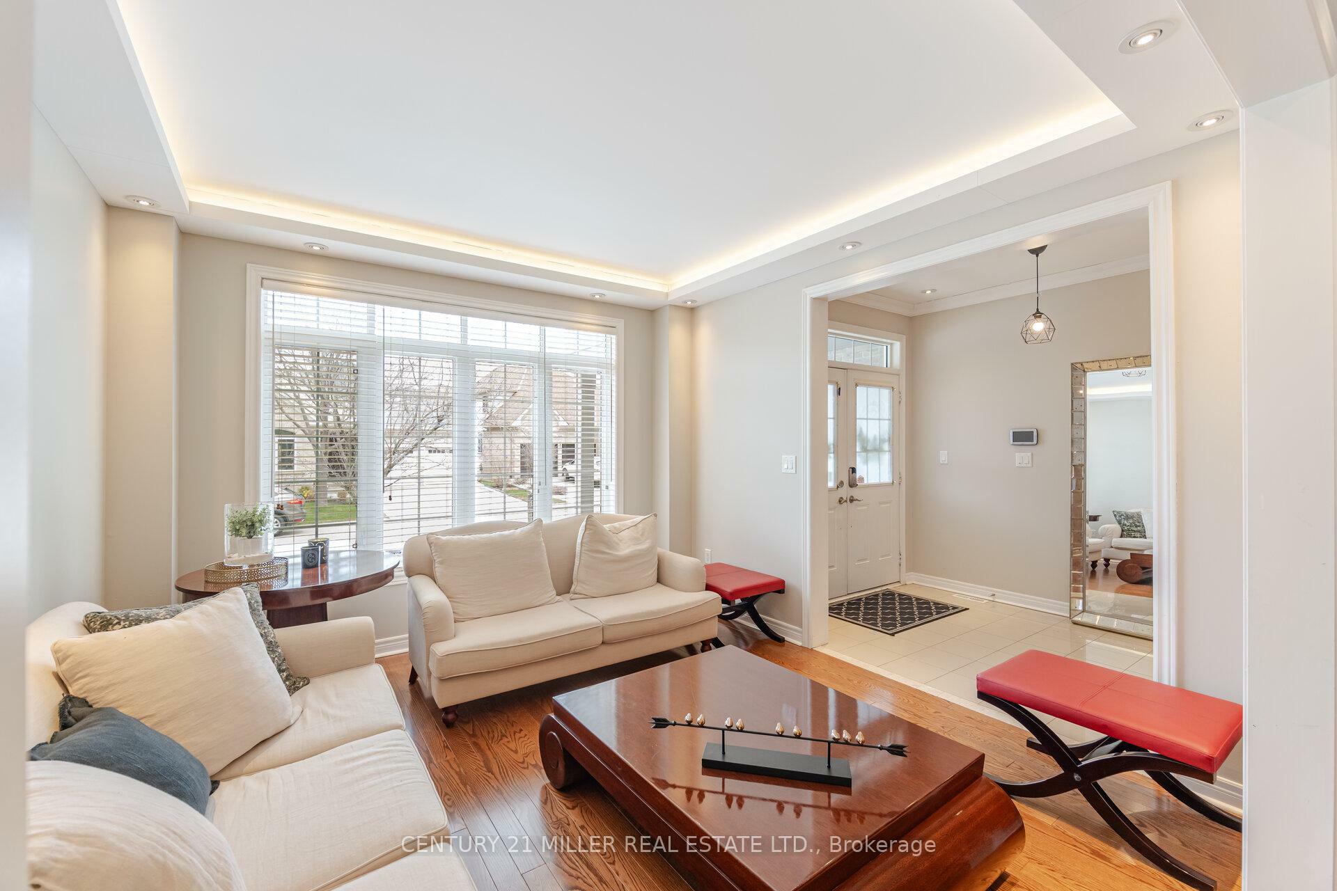 Photo de la propriété:  2098 Wildfel Way  ON L6M 0E2 