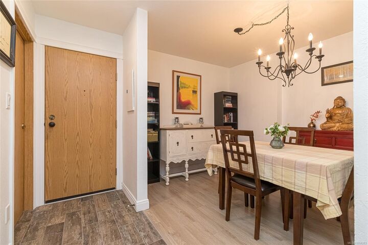 Property Photo: 406 Simcoe St 303 BC V8V 1L1