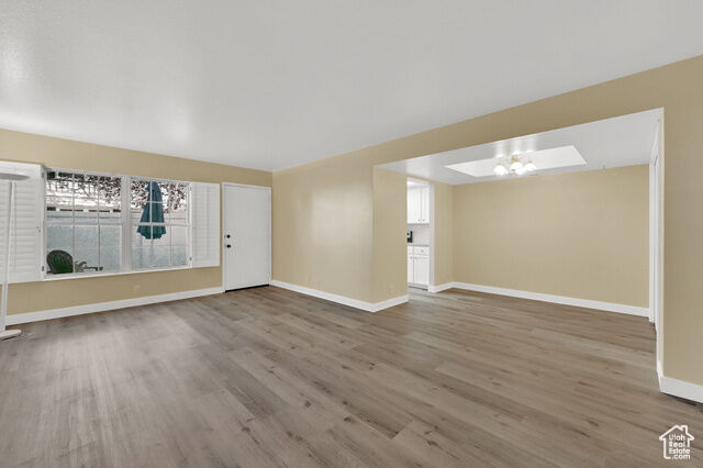 Property Photo:  607 E 4030 S  UT 84107 