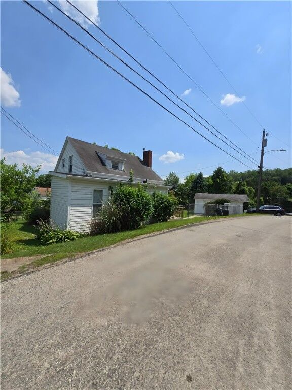 Property Photo: 76 Foch Cir PA 15351