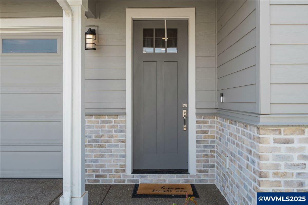 Property Photo: 2754 Inna Av NW OR 97304