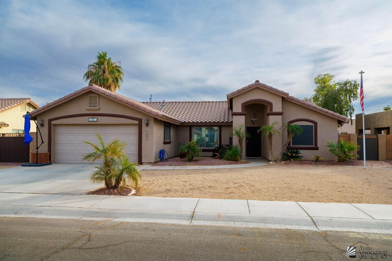 Property Photo: 7631 E 25 Pl AZ 85365
