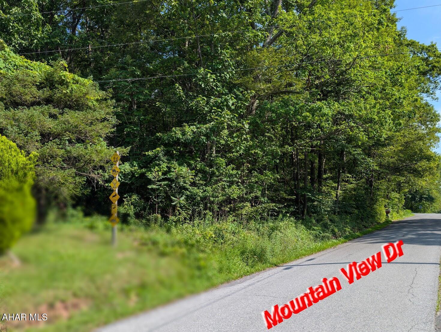 Property Photo: 752 Mountain View Road PA 15559