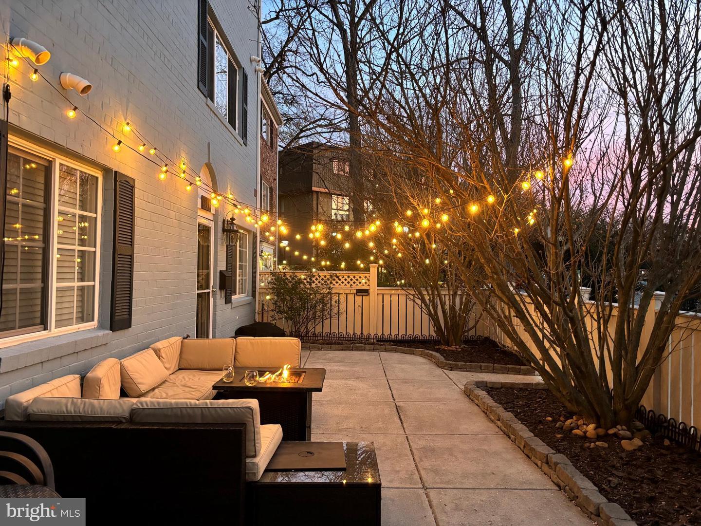 Property Photo: 1561 N Van Dorn Street B VA 22304