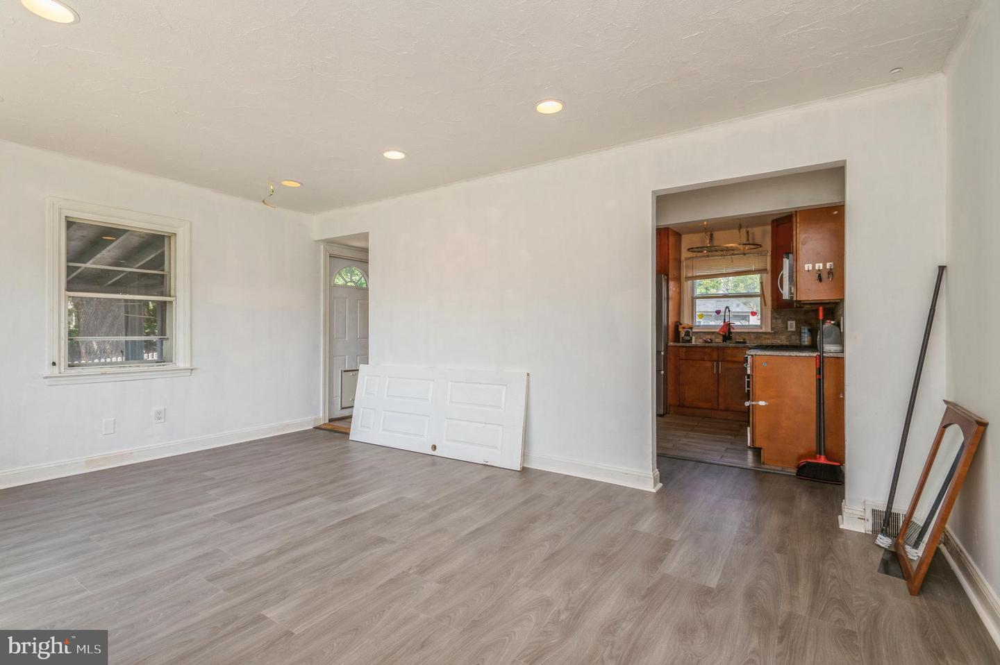 Property Photo: 51 Kenwood Terrace NJ 08610