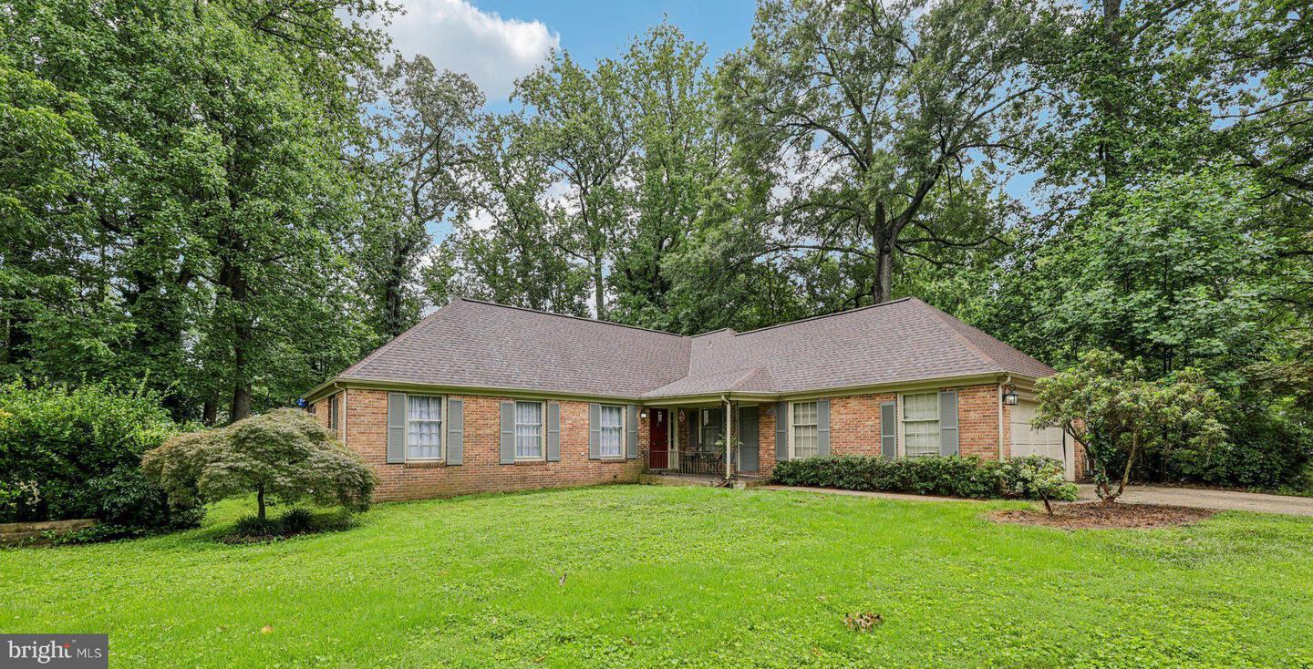 Property Photo: 1602 Farnborn Street MD 21114