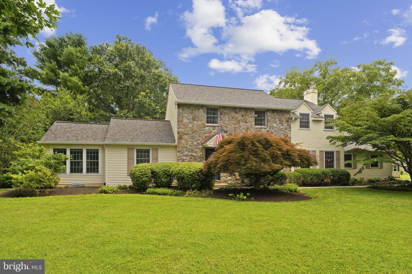 Property Photo:  1183 Hampshire Place  PA 19382 