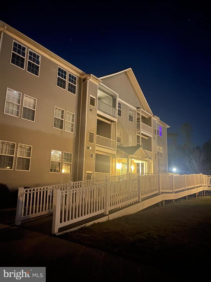 Property Photo: 45512 Westmeath Way B14 MD 20634
