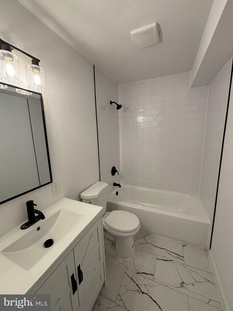9 Dennison Drive G  East Windsor NJ 08520 photo