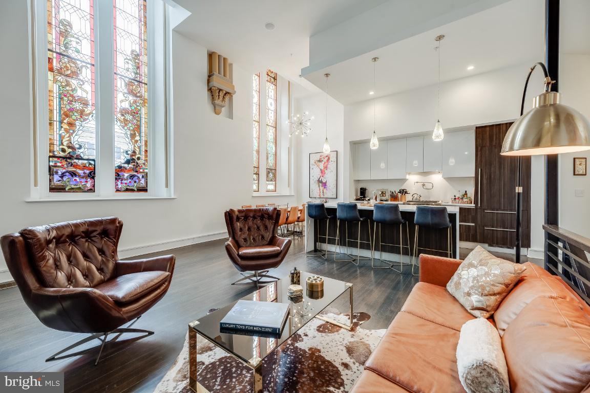 Property Photo:  609 Maryland Avenue NE 4  DC 20002 