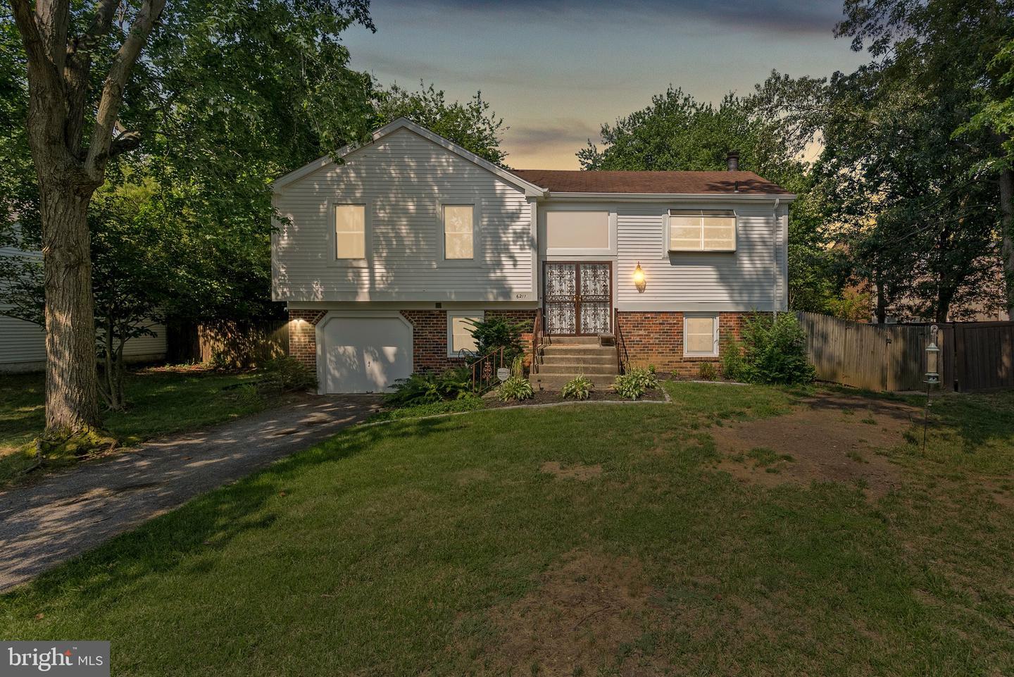 Property Photo: 6211 Caryhurst Drive MD 20744