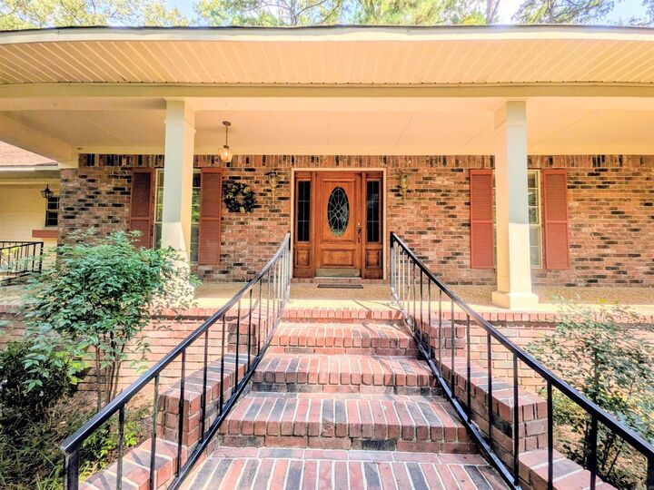 Property Photo:  125 Emerson Place  AR 71701 