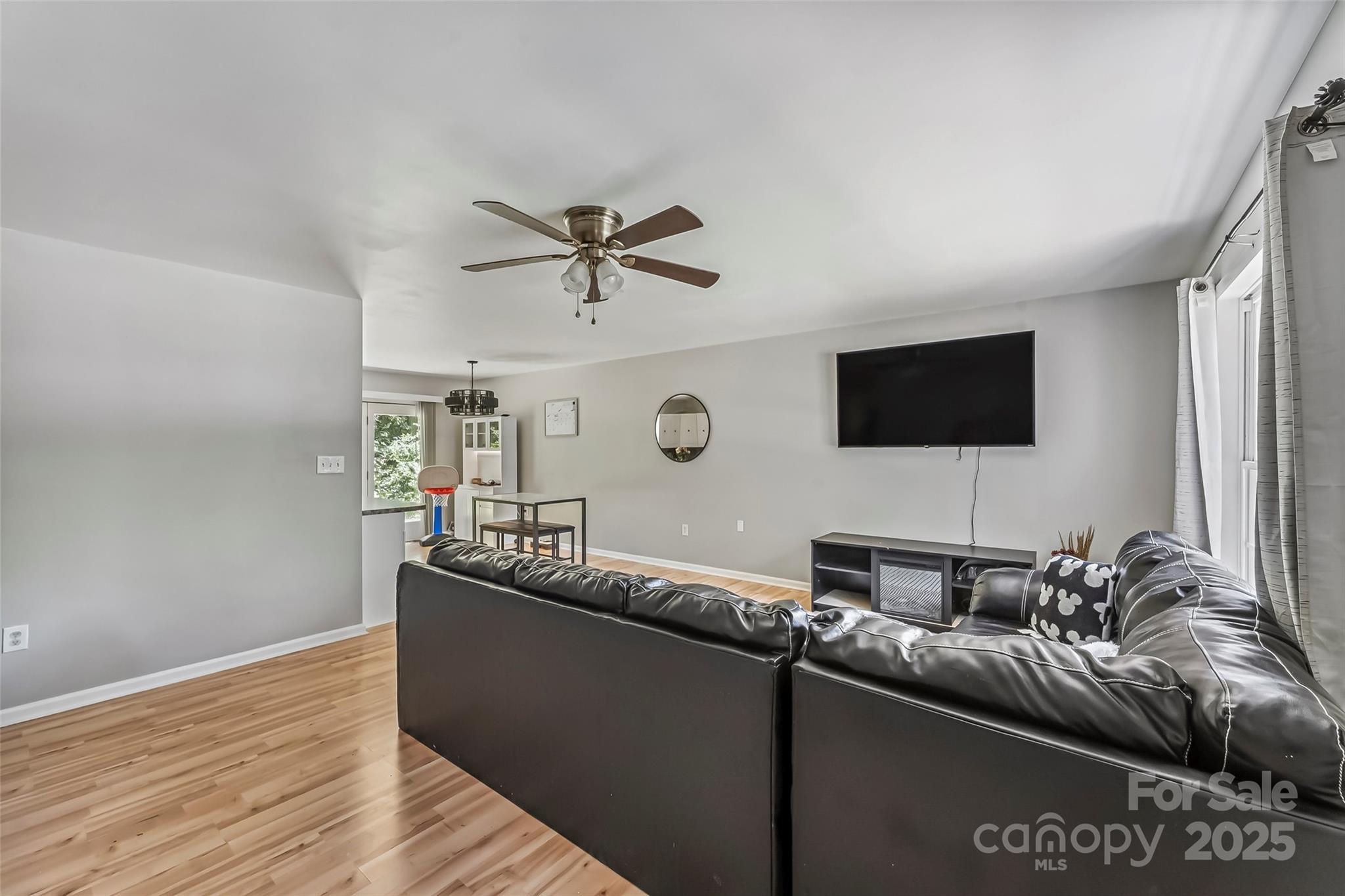Property Photo: 1631 Berkley Street SW NC 28645