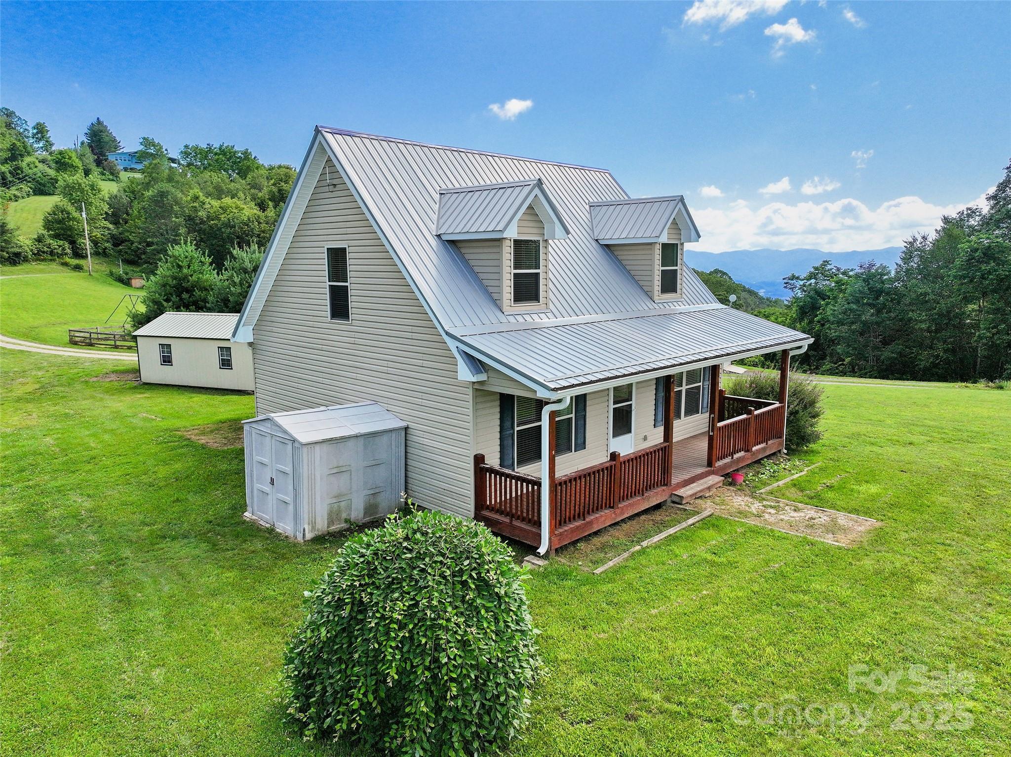 Property Photo:  715 Windswept Ridge Road  NC 28716 