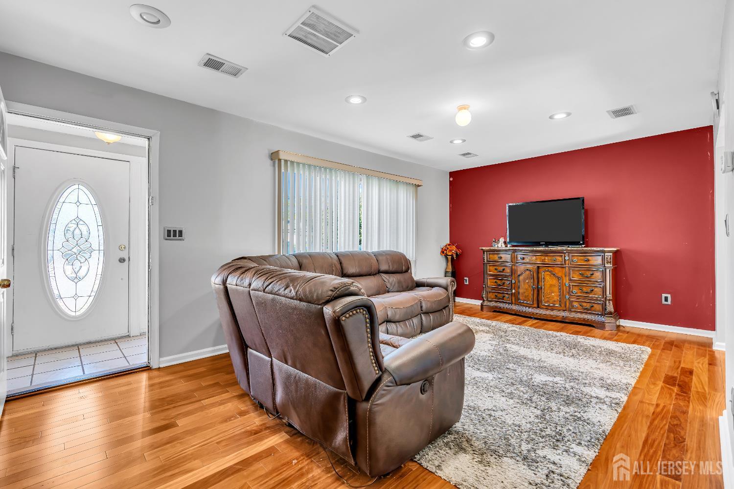 Property Photo: