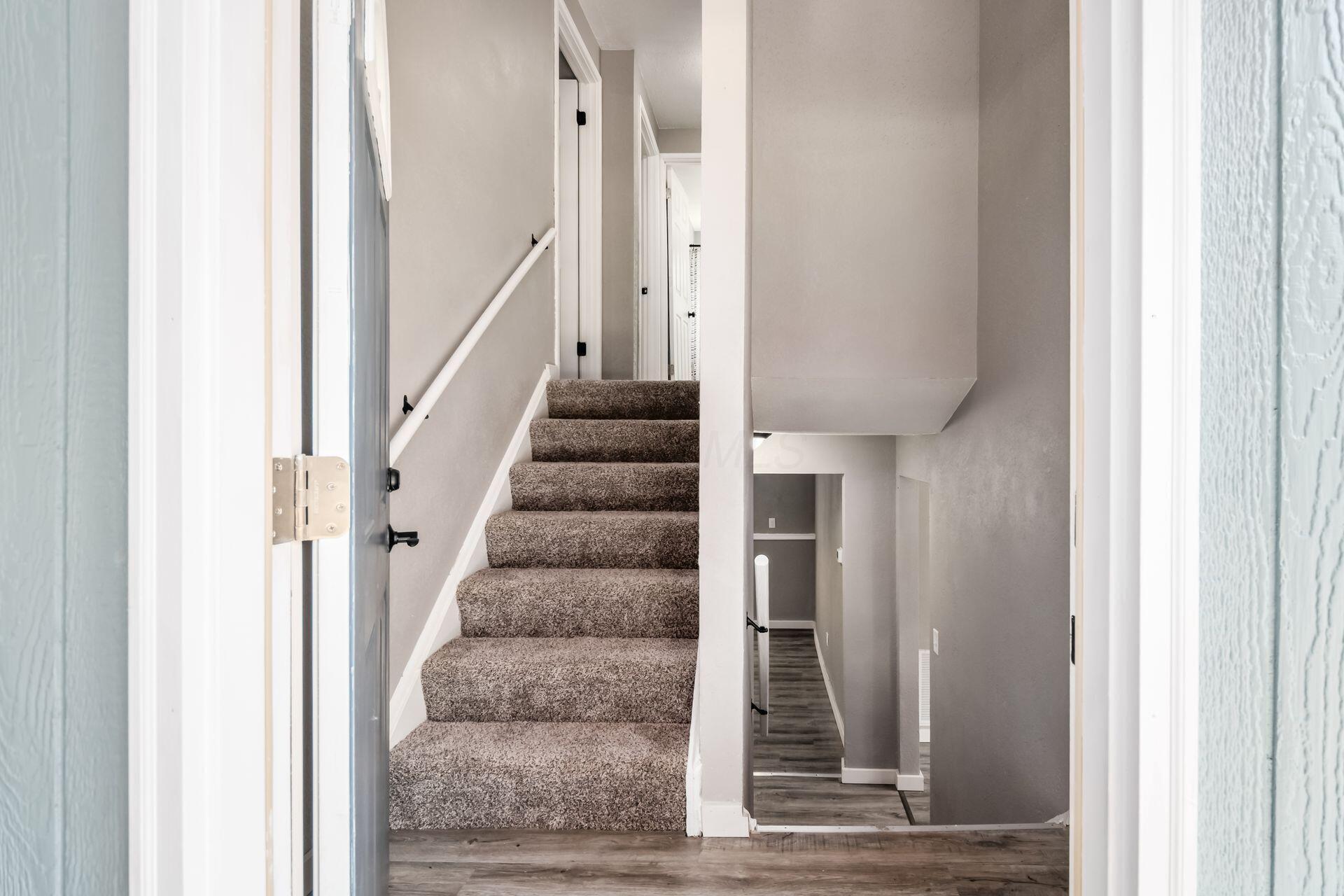 Property Photo: 226 N Southampton Avenue OH 43204