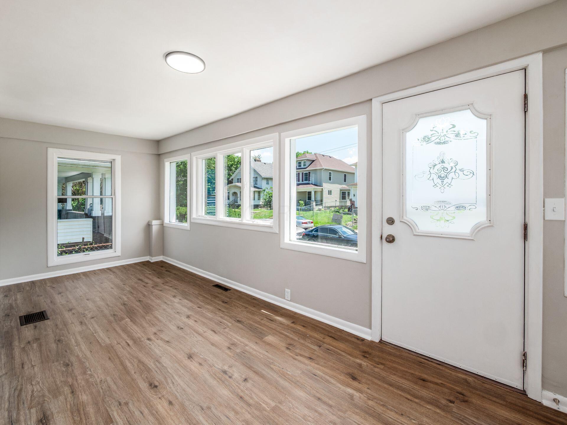 Property Photo:  2040 Fairmont Avenue  OH 43223 