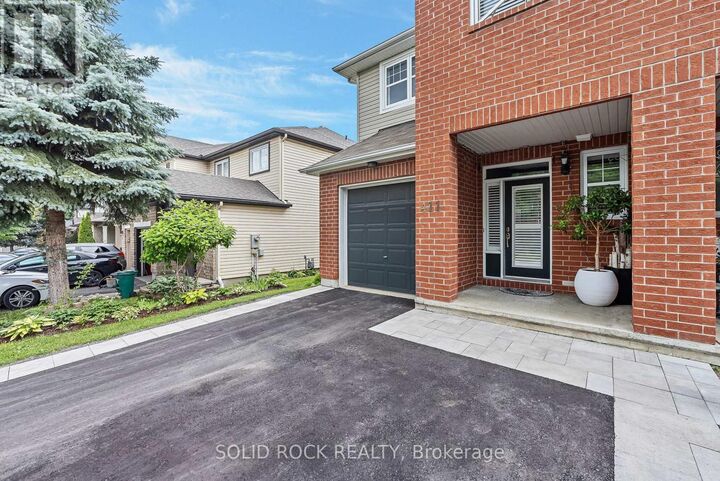 Property Photo:  411 East Cache Bay Crescent East  ON K1T 4H3 