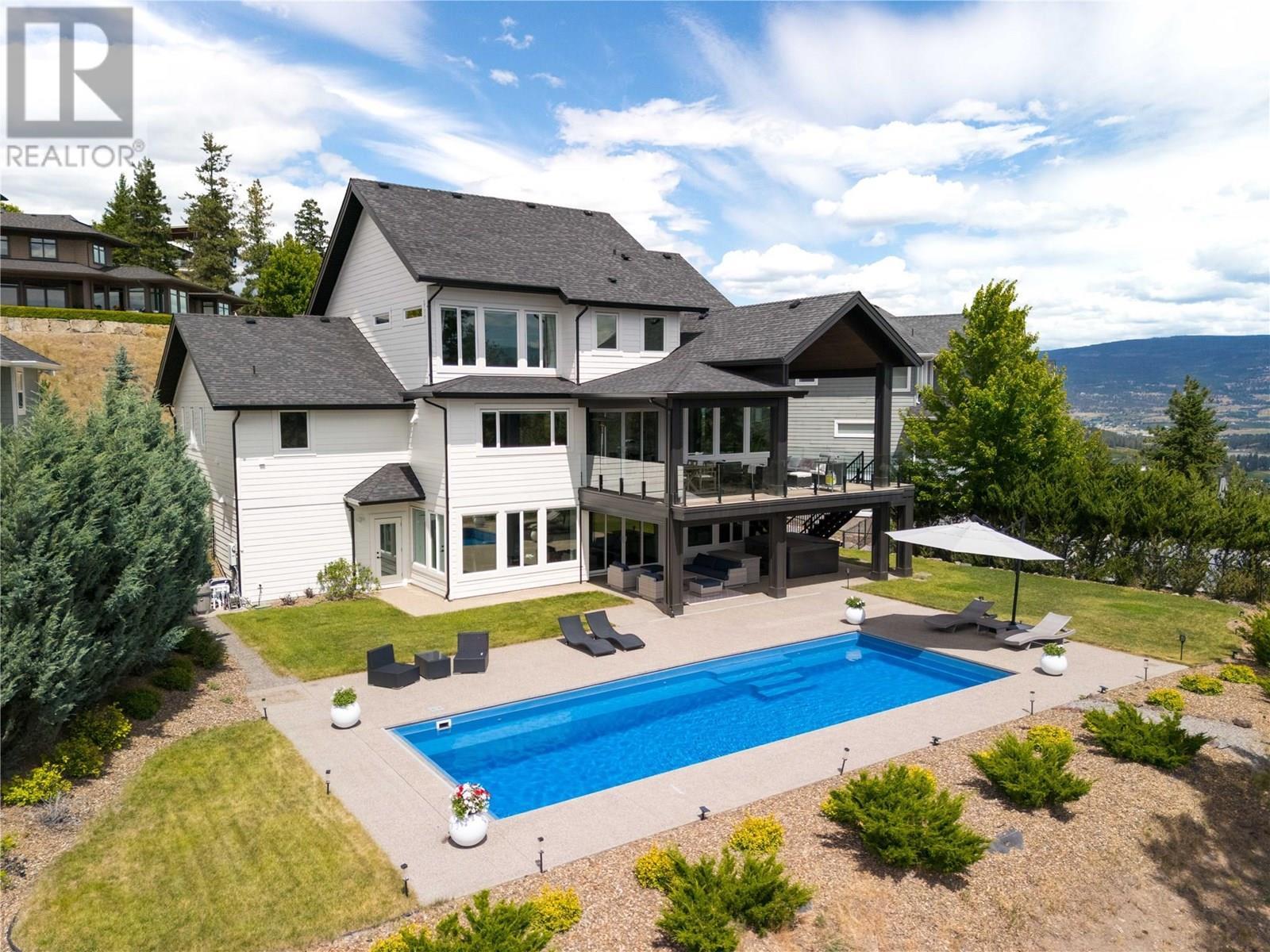 Property Photo: 172 Skyland Drive BC V1V 3A1