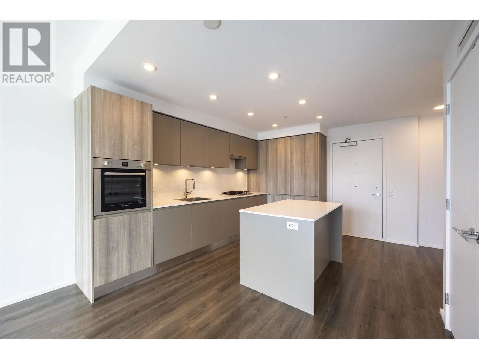 Property Photo: 3809 Evergreen Place 410 BC V3J 0M1
