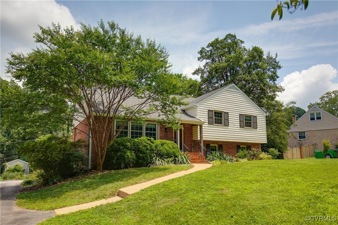 Property Photo: 3911 Garden Road VA 23235