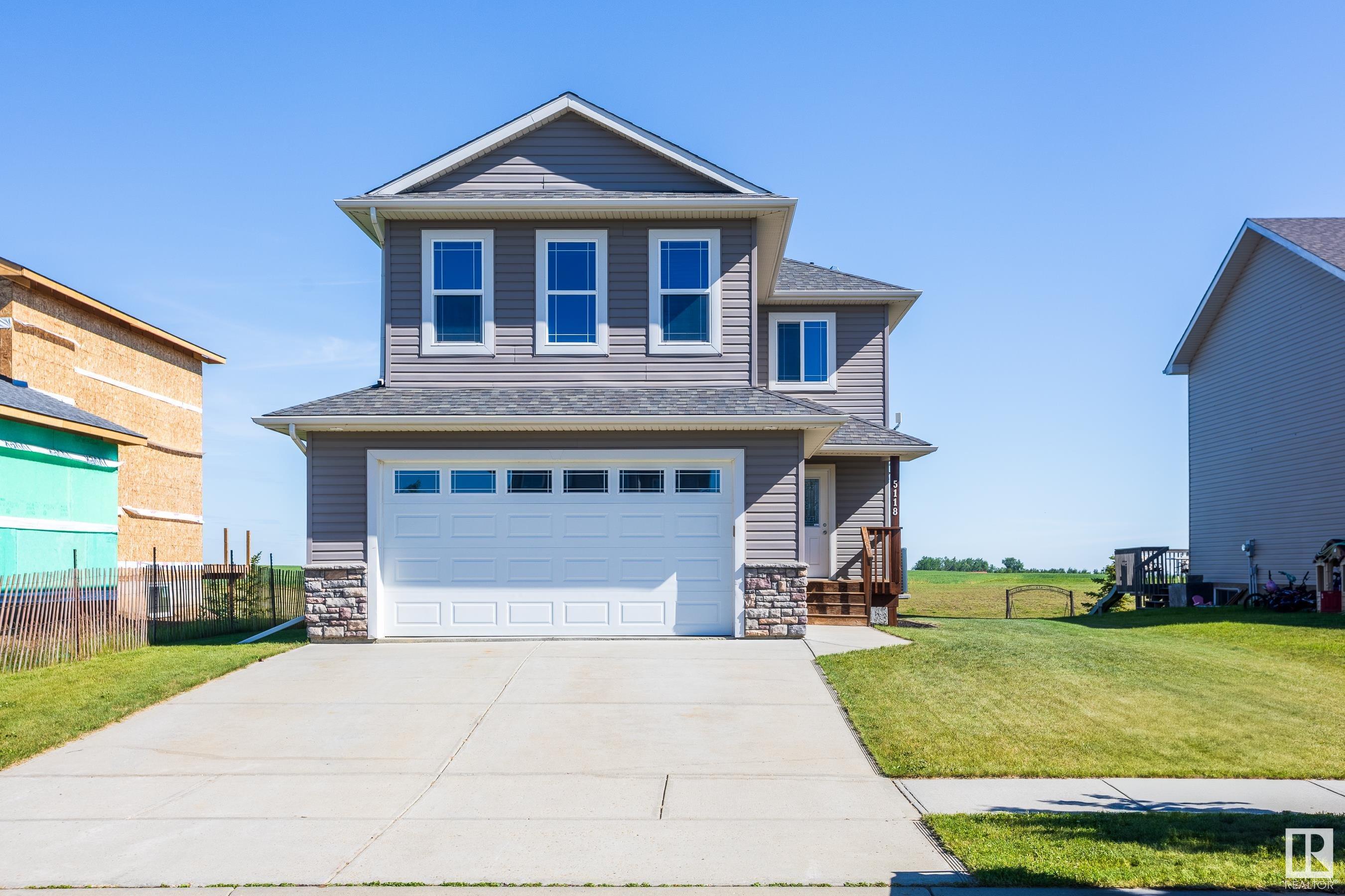 5118 53A Avenue  Legal AB T0G 1L0 photo