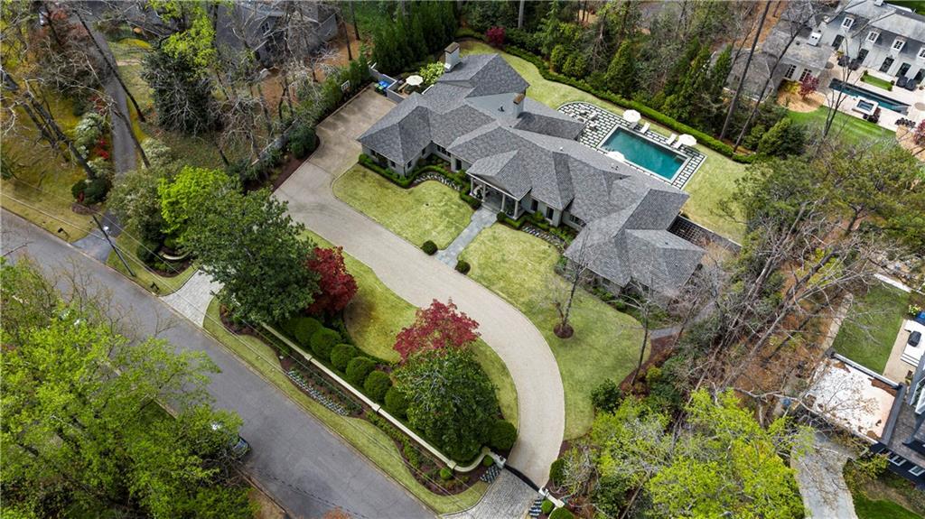 Property Photo: 3612 Castlegate Drive NW GA 30327