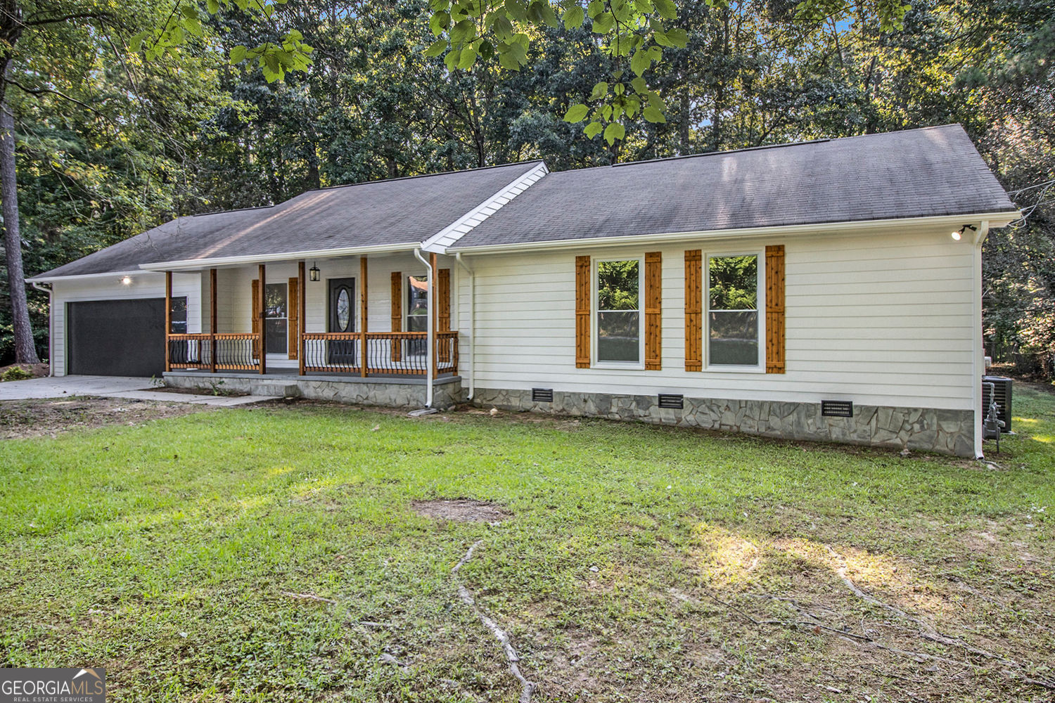 Property Photo: 9344 Hidden Hollow Trail GA 30236