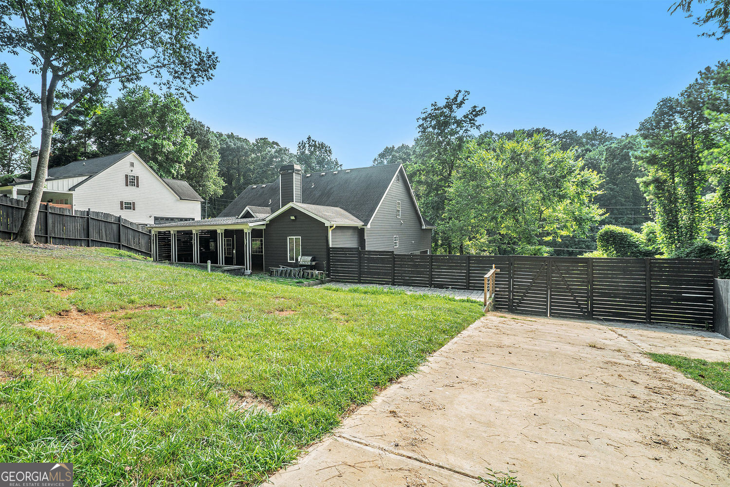 Property Photo: 1640 Killian Hill Road SW GA 30047