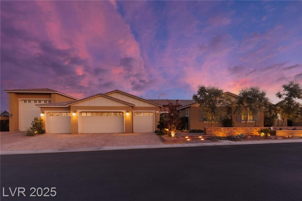 Property Photo: 8940 Gagnier Boulevard NV 89113