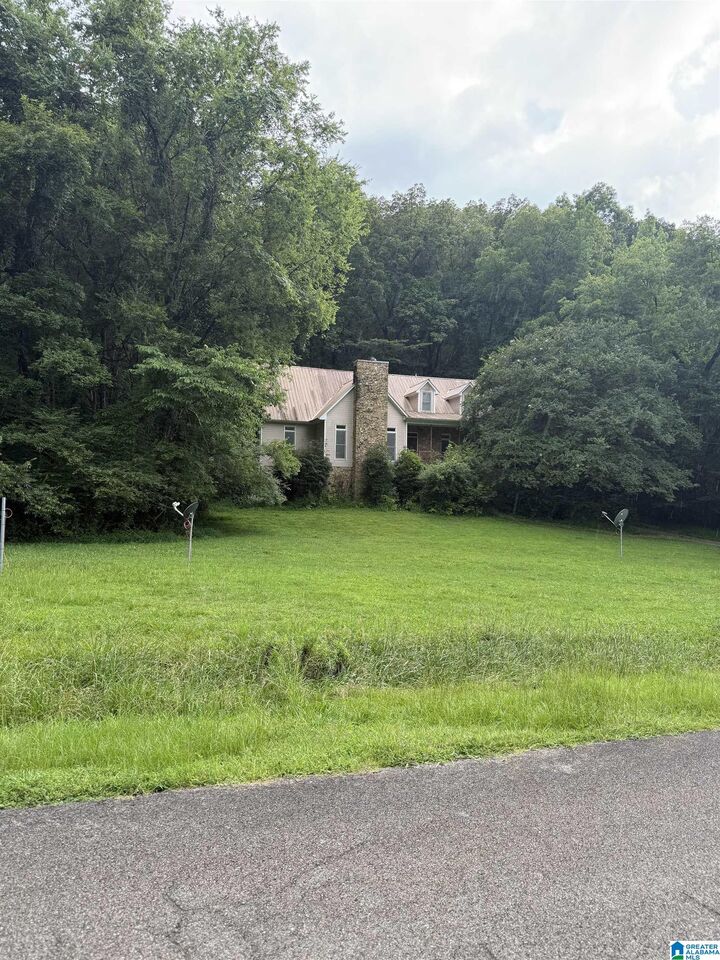 Property Photo: 315 Heritage Valley Drive AL 35146