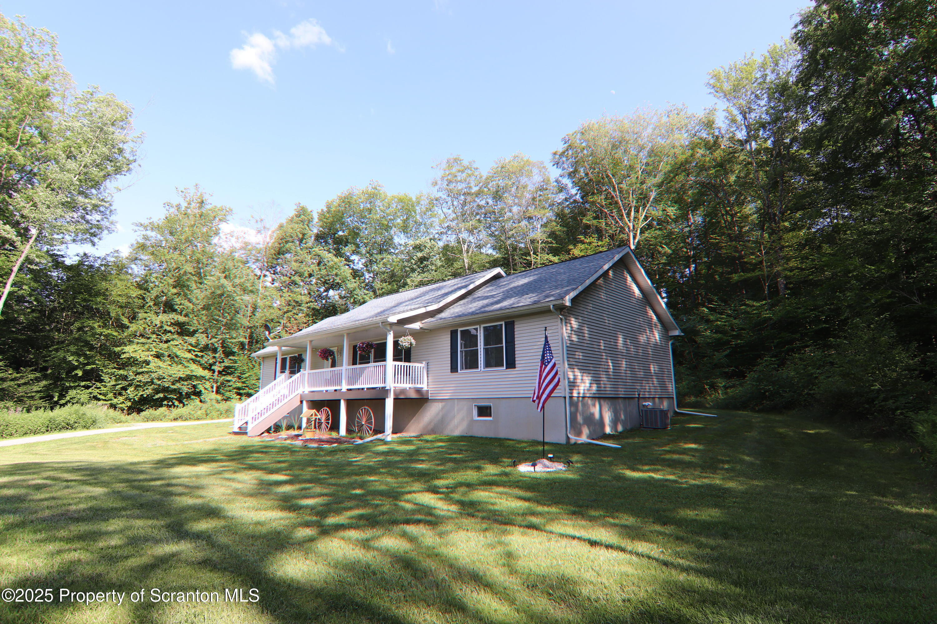 Property Photo: 175 Victory Lane PA 18414