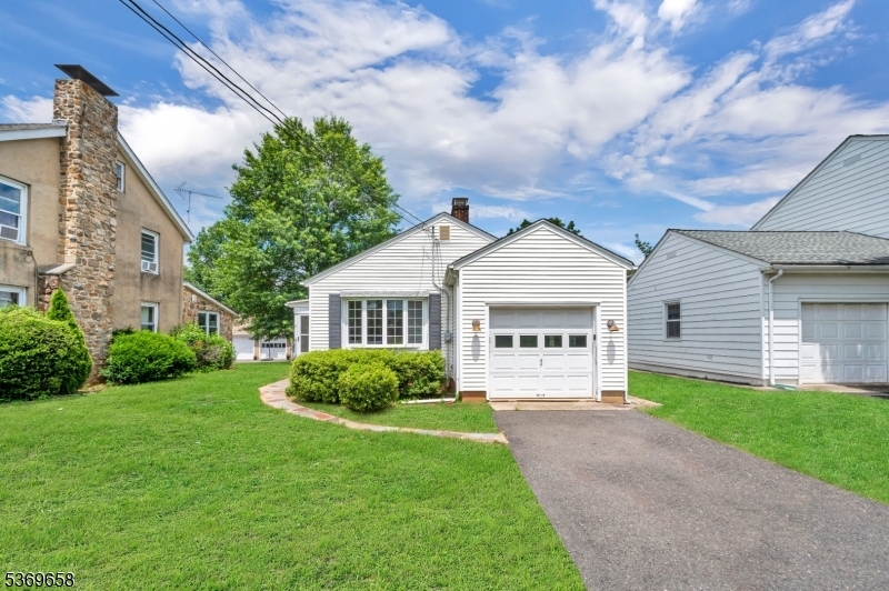 Property Photo: 55 Fairmont Ave NJ 08876