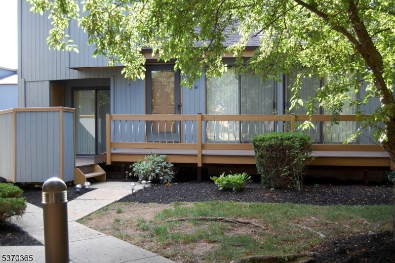 Property Photo:  61 Sycamore Court  NJ 07920 