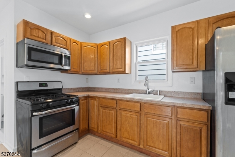 Property Photo: 357 Nesbit Ter NJ 07111