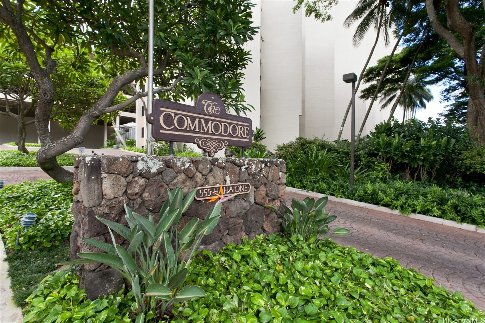 555 Hahaione Street 5C  Honolulu HI 96825 photo