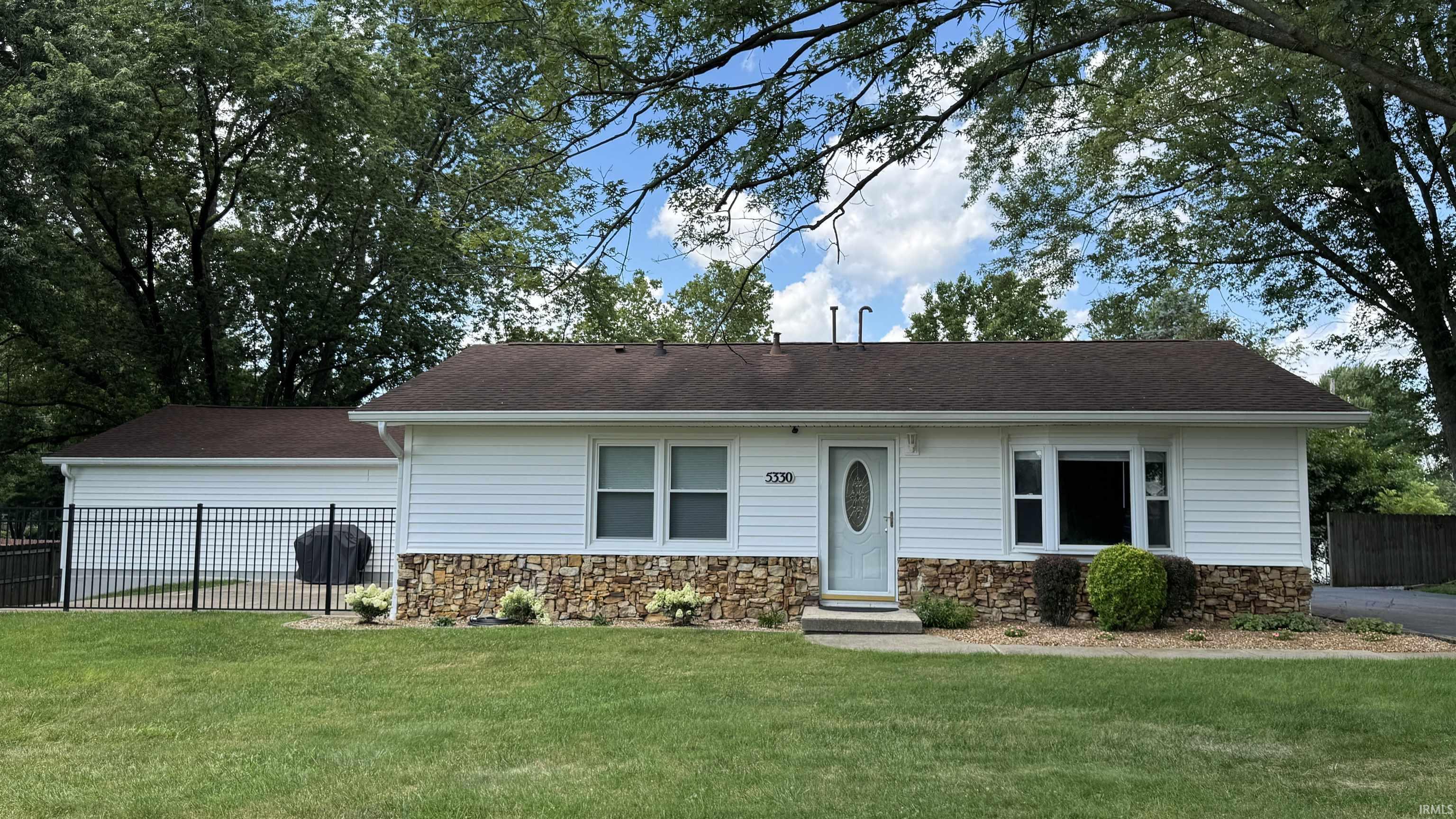 Property Photo: 5330 W Hillcrest Drive IN 47404