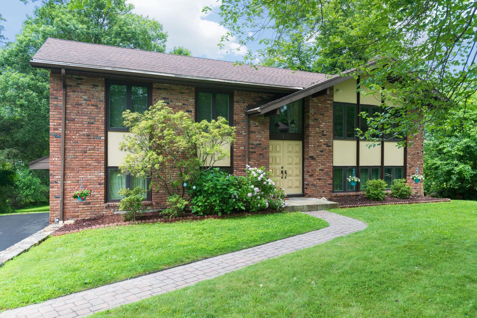 Property Photo:  125 Longdale Road  NY 10541 