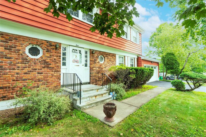 Property Photo: 4 Pasture Lane NY 12603