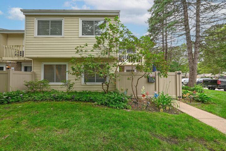Property Photo:  214 Springmeadow Drive K  NY 11741 