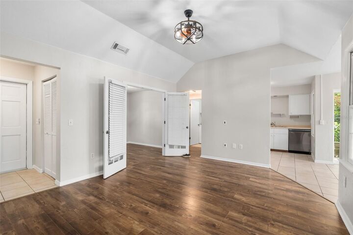 Property Photo:  5328 SW 88th Court  FL 32608 