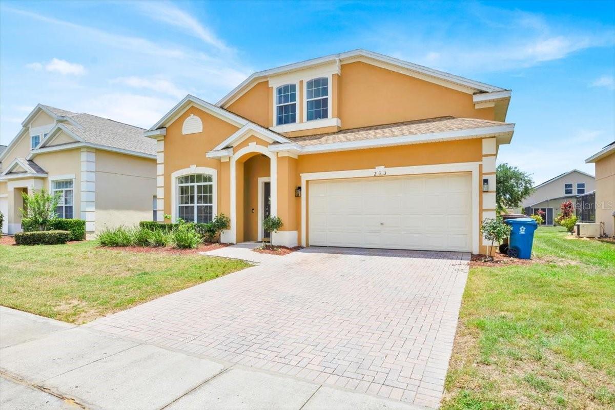 Property Photo: 233 Cadiz Loop FL 33837