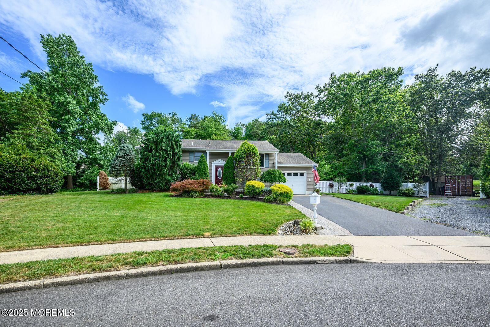 Property Photo:  2 Darien Circle  NJ 07731 