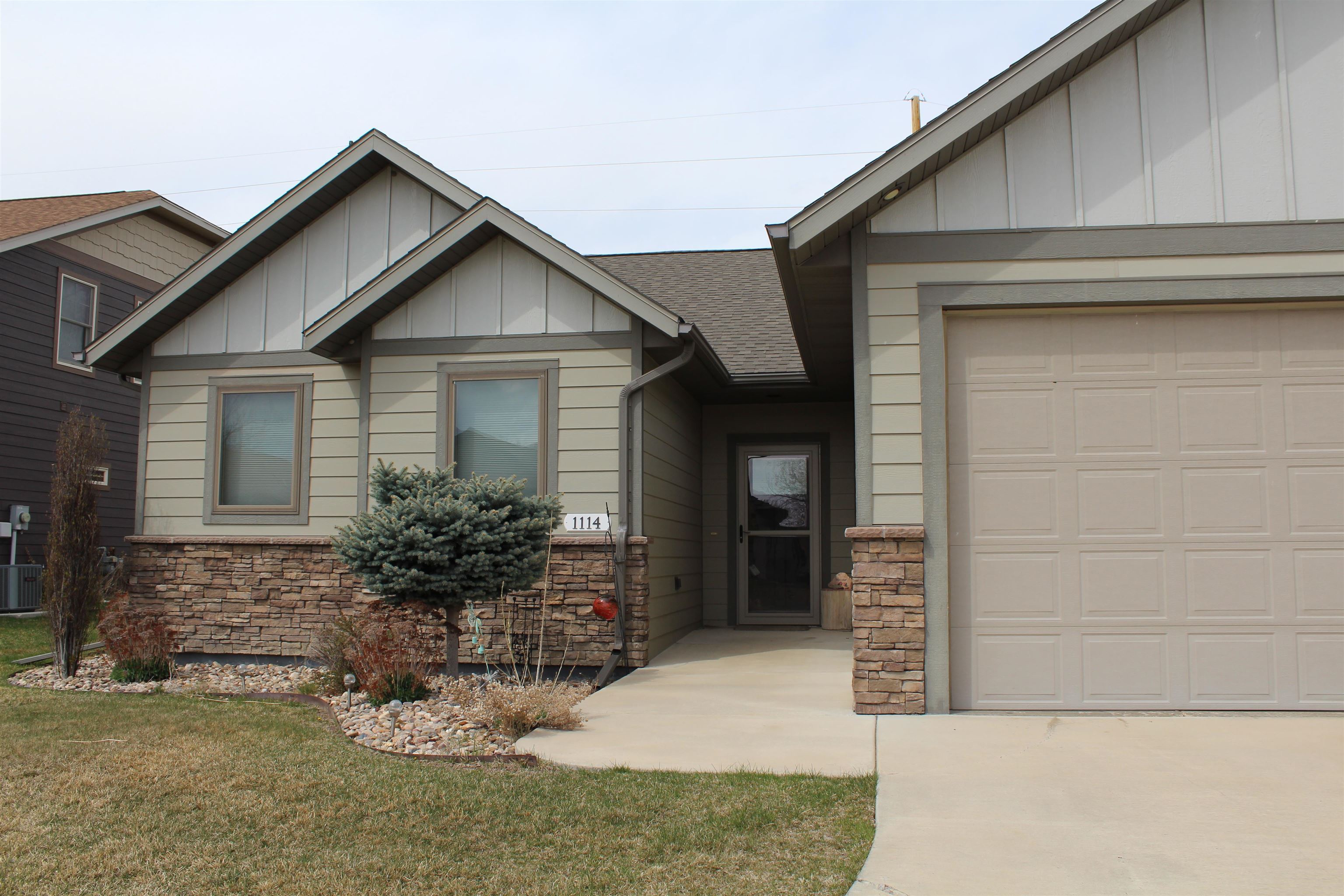 Property Photo:  1114 Settlers Creek Place  SD 57701 
