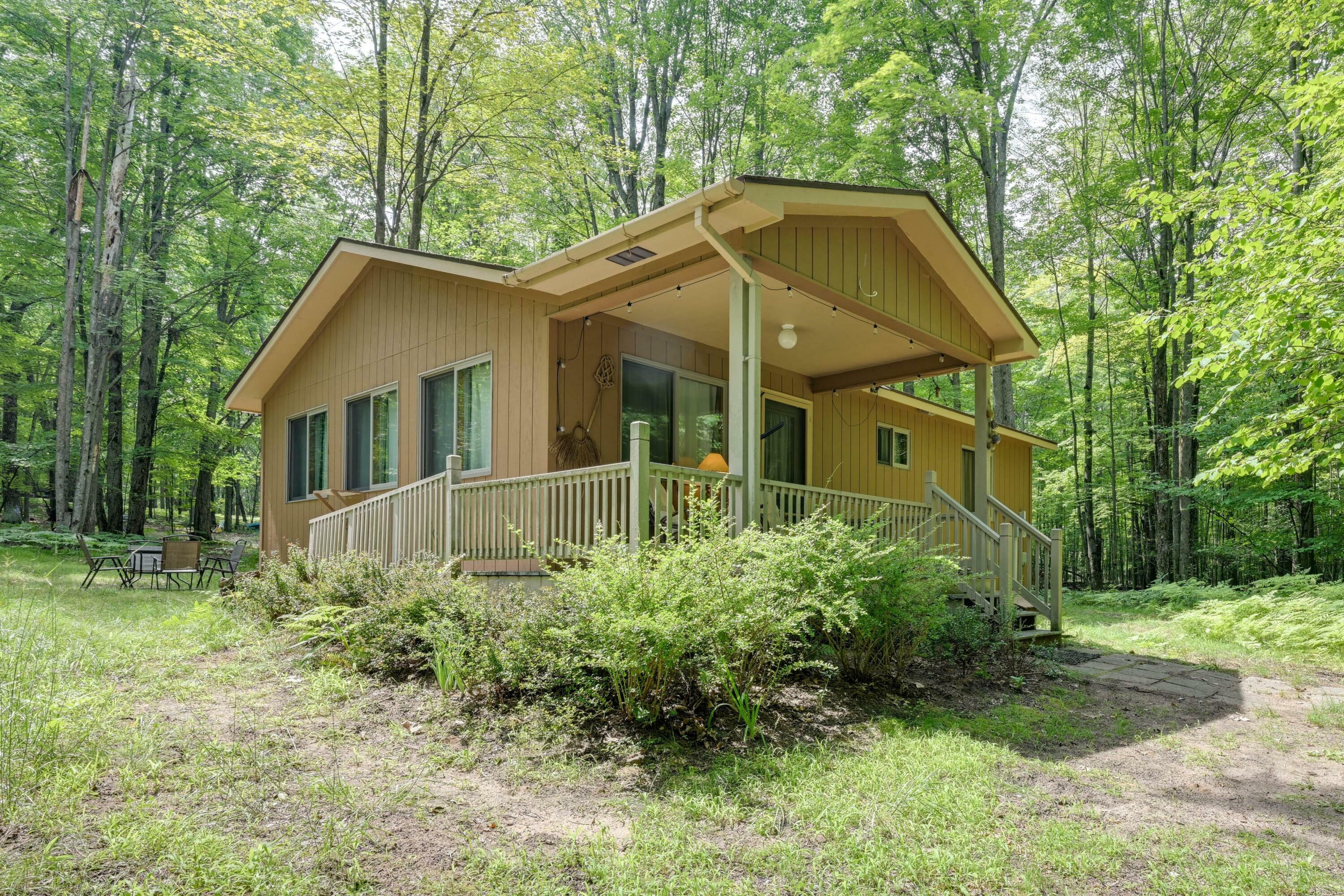Property Photo: 5154 Cherry Road MI 48622