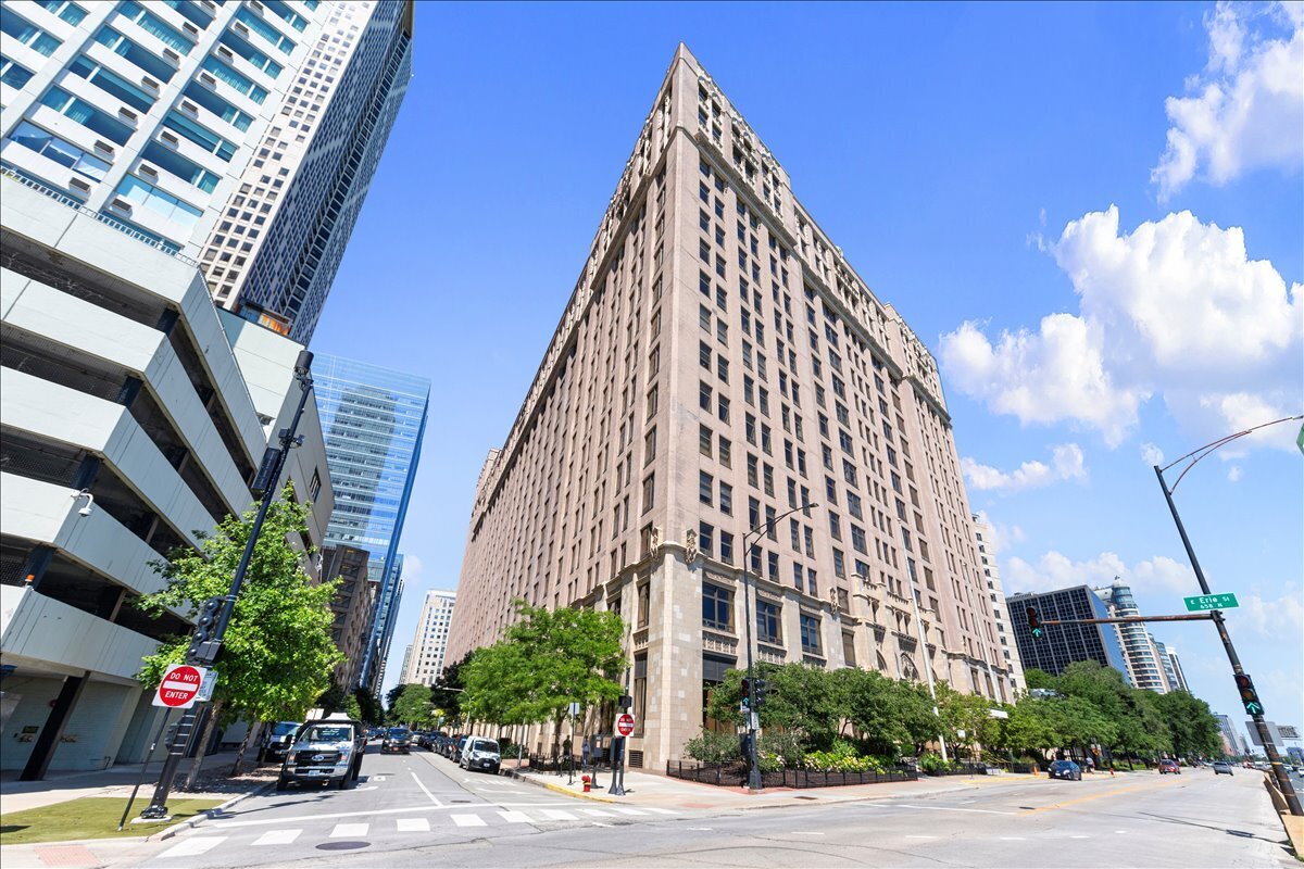 Property Photo: 680 N Lake Shore Drive 914 IL 60611