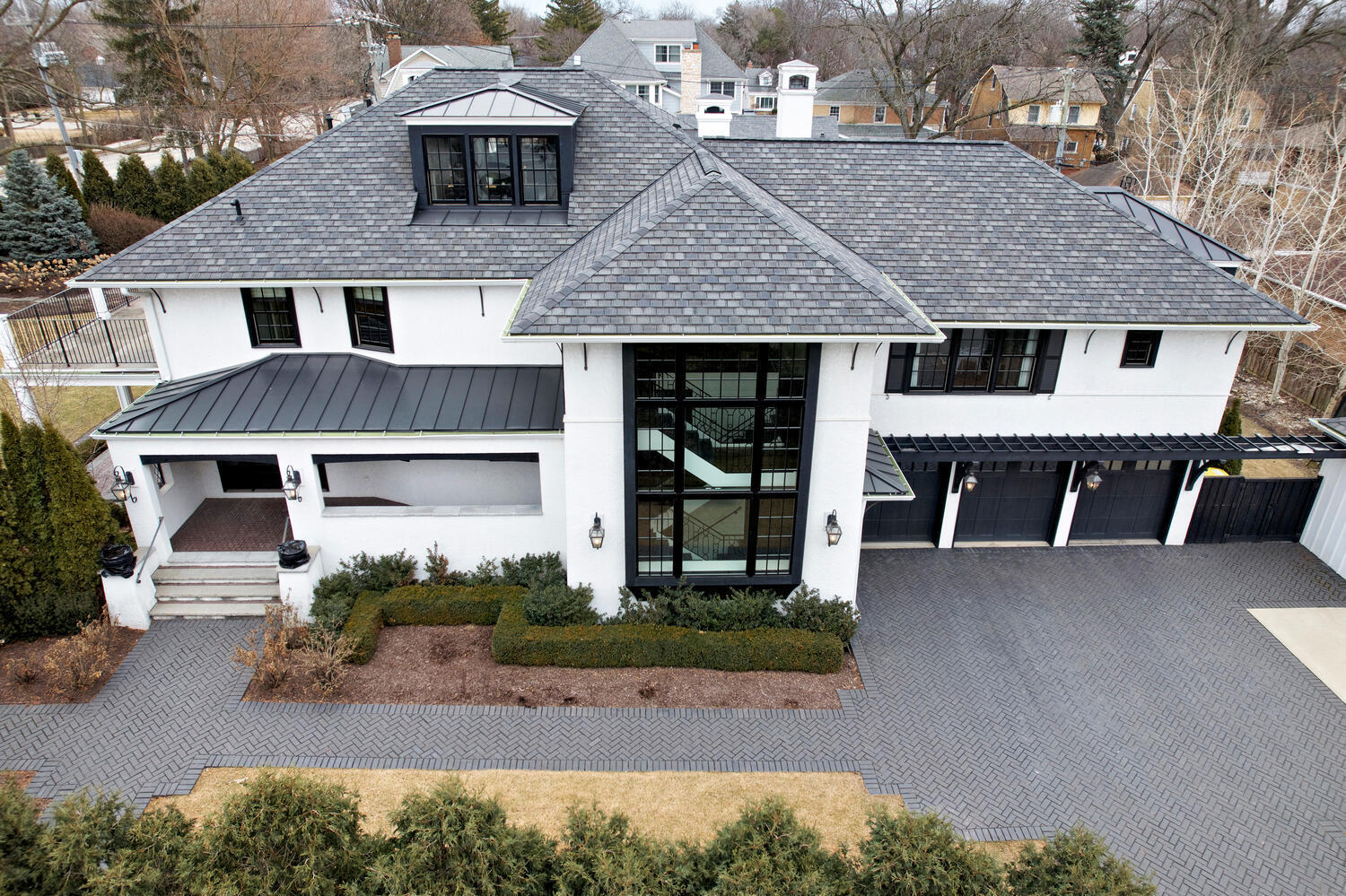 Property Photo: 500 S Edgewood Avenue IL 60525
