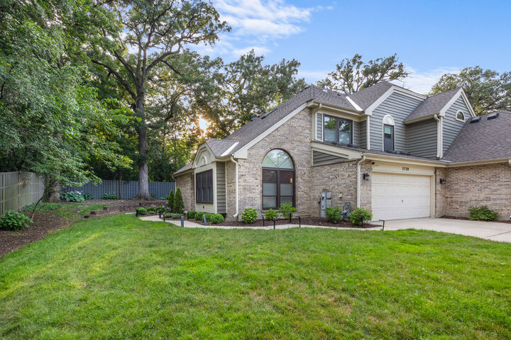 2728 Burton Court  Westchester IL 60154 photo