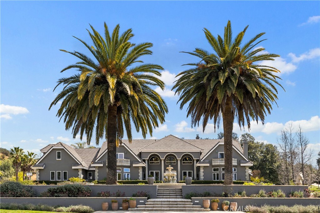 Property Photo: 37954 Calle De Lobo CA 92562