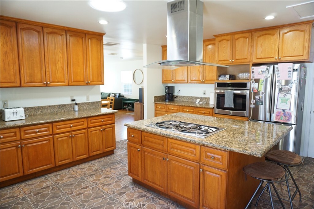 8533 Woodley Avenue  North Hills CA 91343 photo